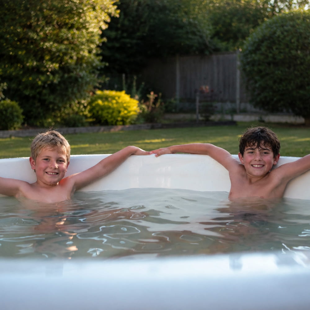 Flat Bottom Wood-Fired Hot Tub with 12 Hydro Jets and mini LEDs for 4-6 people