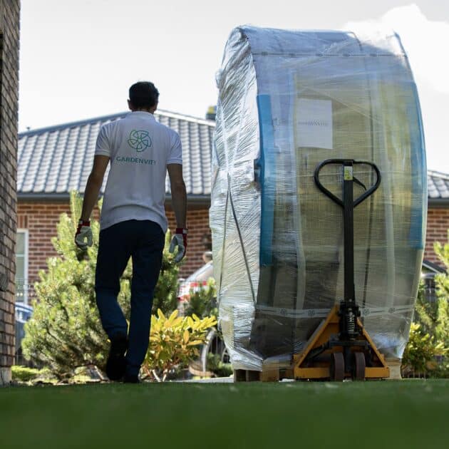 Moving the round Gardenvity wood-fired hot tub with a pallet truck